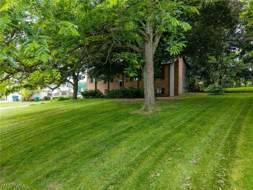 5520 Apple Ridge Circle Clinton, OH 44216 - Photo 2 of 29