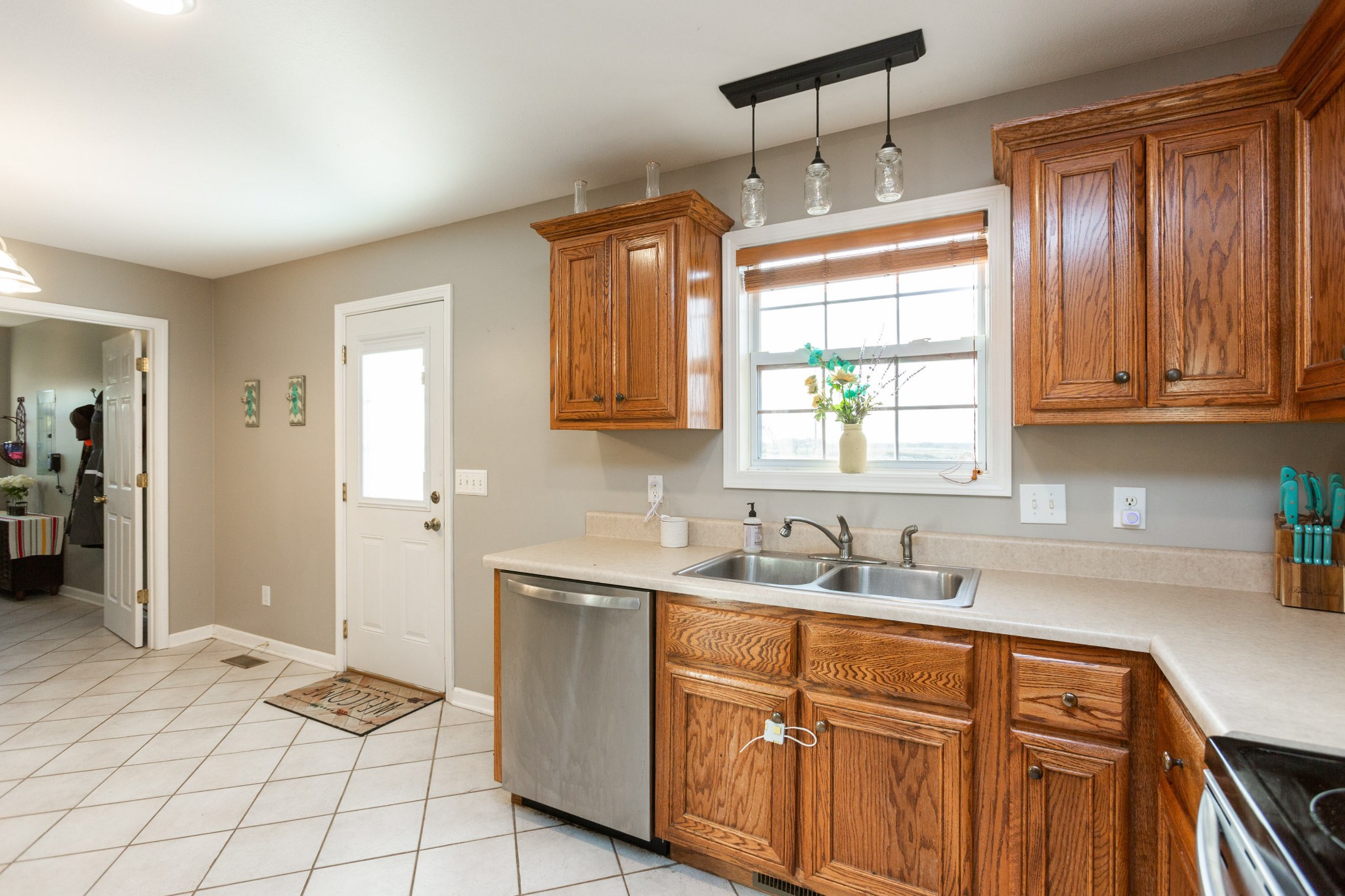 4382 Airport Road Springfield, TN 37172 - Photo 10 of 31 a kitchen with a sink cabinets and window