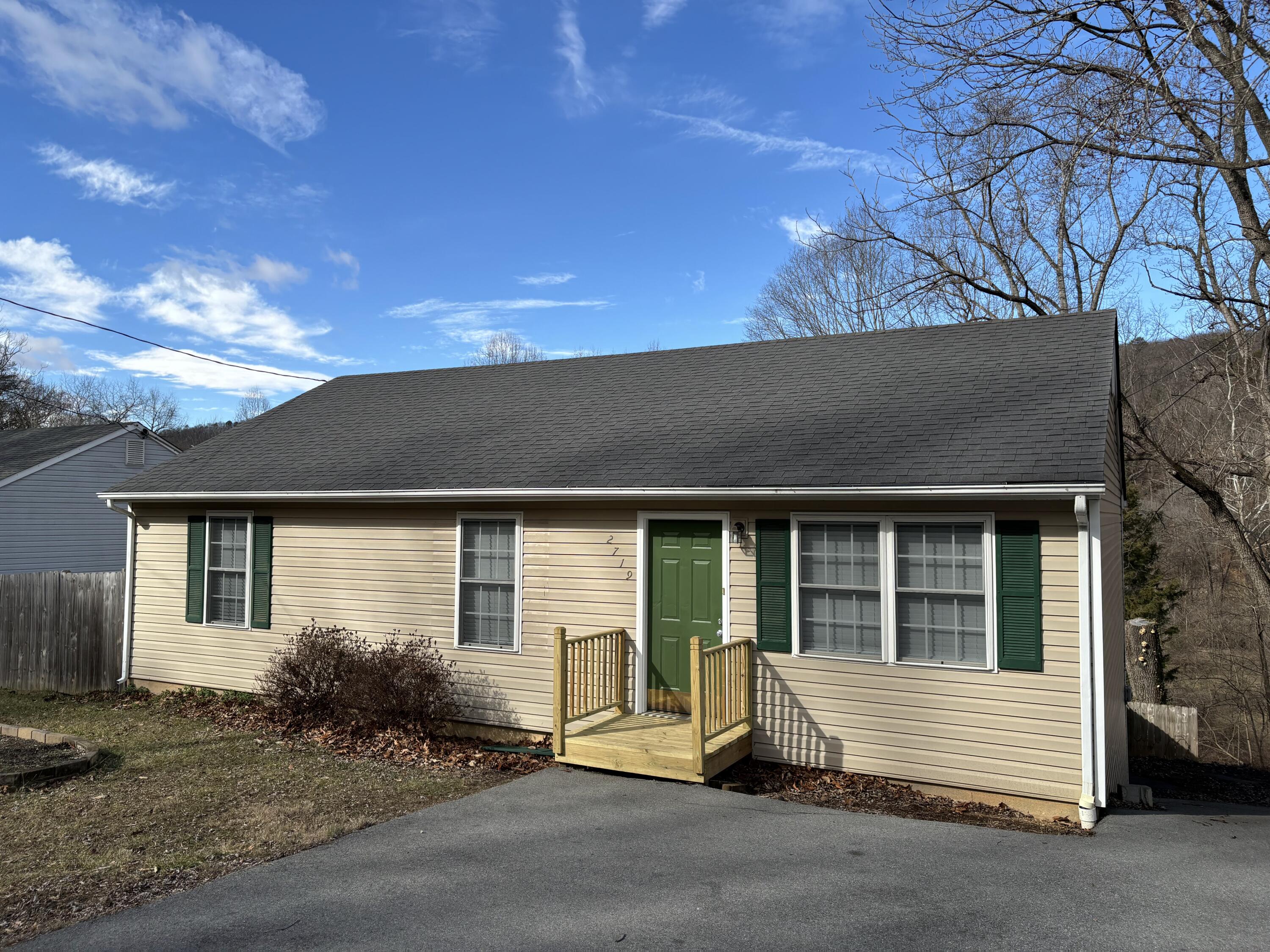 2719 Bandy Road Roanoke, VA 24014 - Photo 2 of 33 a house with a outdoor space