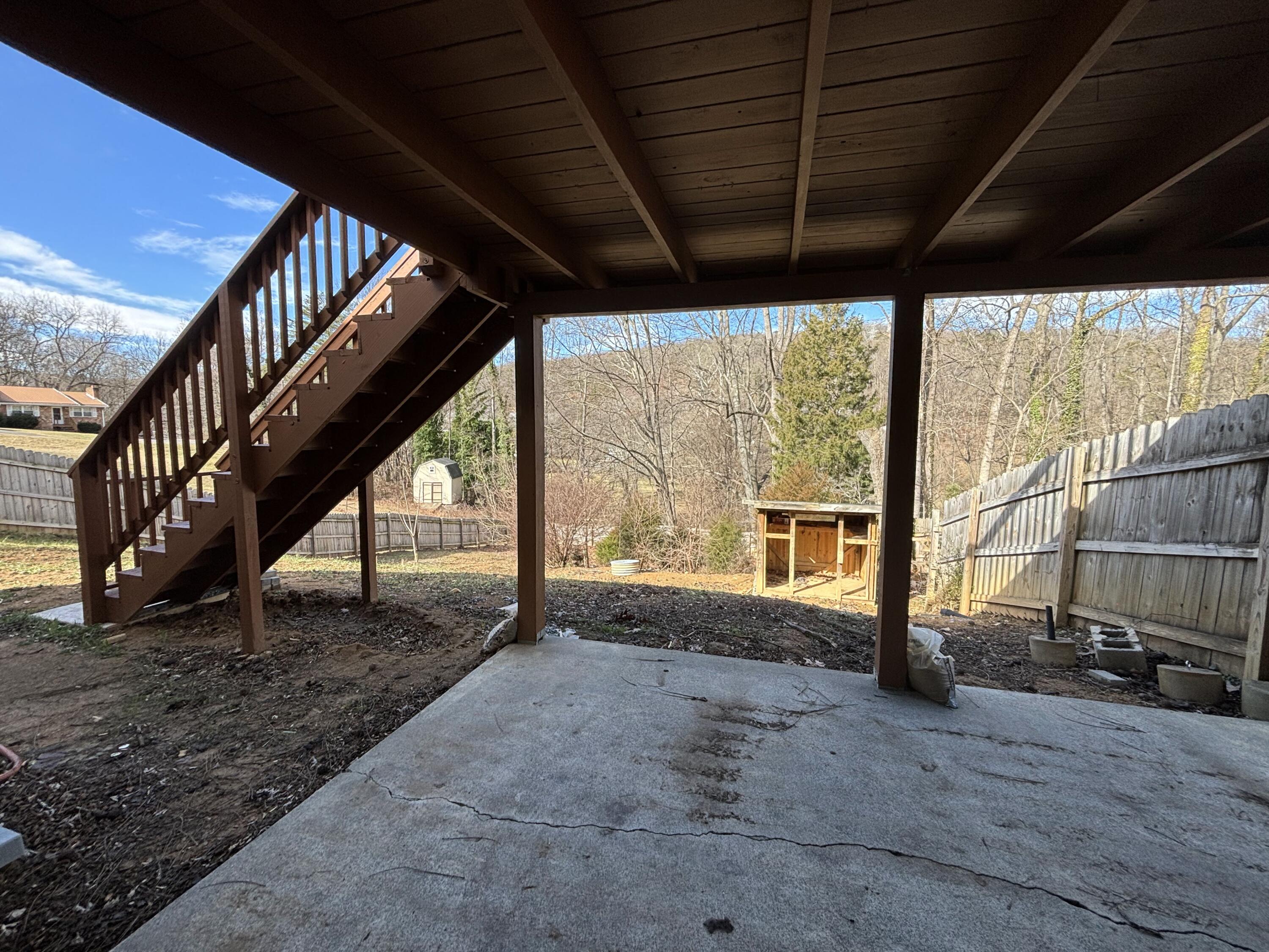 2719 Bandy Road Roanoke, VA 24014 - Photo 25 of 33 a view of backyard with green space