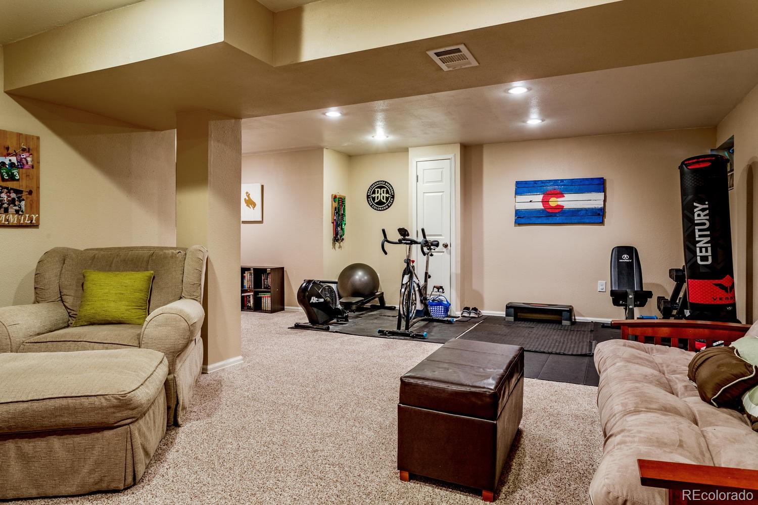 8462 Timberwood Street Highlands Ranch, CO 80126 - Photo 17 of 19 Gallery Image 17