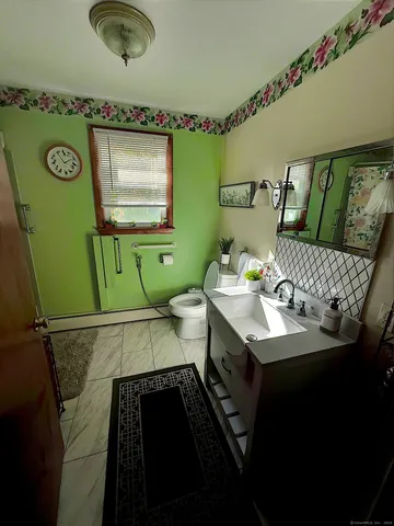 $320,000 | 186 Windy Drive, Waterbury, CT 06705