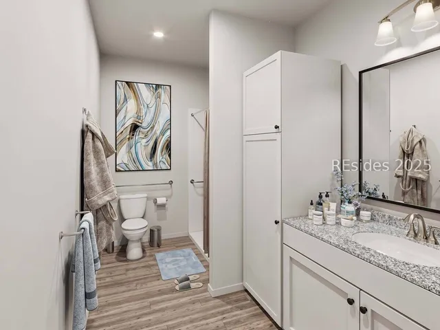 $1,599 | 76 Rutledge Drive, Unit LT1, Ridgeland, SC 29936