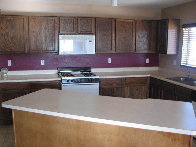 6633 West Riva Road Phoenix, AZ 85043 - Photo 9 of 15 Kitchen Island