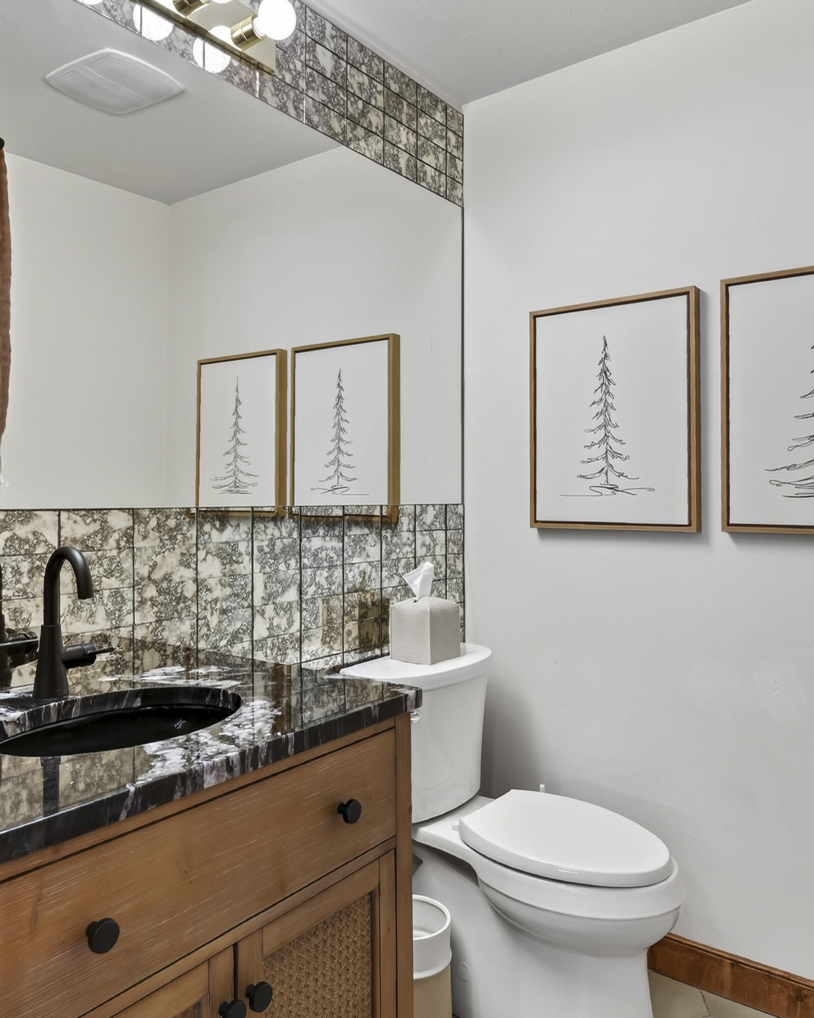 565 South Vasels Road, Unit 8B Brian Head, UT 84719 - Photo 18 of 47 Half bath on the main floor
