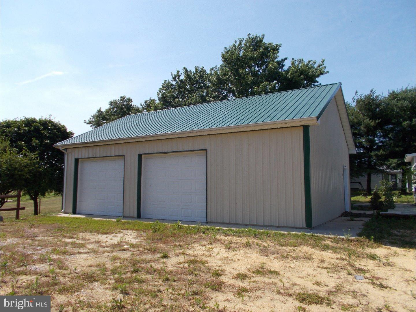 205 Fox Hunters Road Harrington, DE 19952 - Photo 13 of 14 Garage