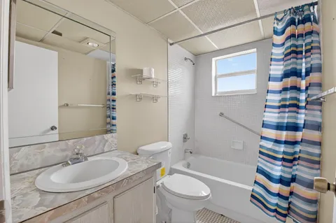 $70,000 | 421 Piedmont I, Unit I, Delray Beach, FL 33484