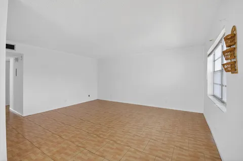 $70,000 | 421 Piedmont I, Unit I, Delray Beach, FL 33484