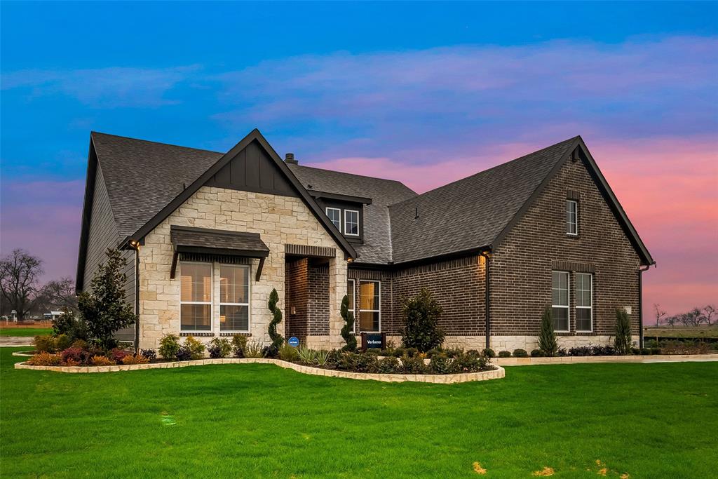 61 Roosevelt Ln Valley View Valley View, TX 76272 - Photo 3 of 24