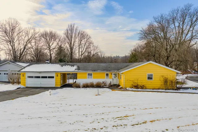 $399,900 | 16 Overlook Drive, Newburgh, NY 12550