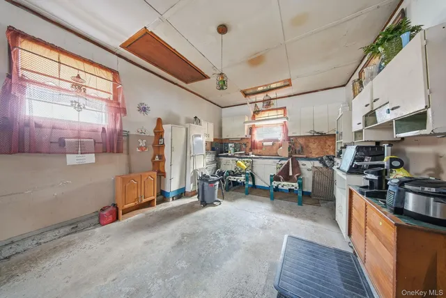 a view of a storage & utility room