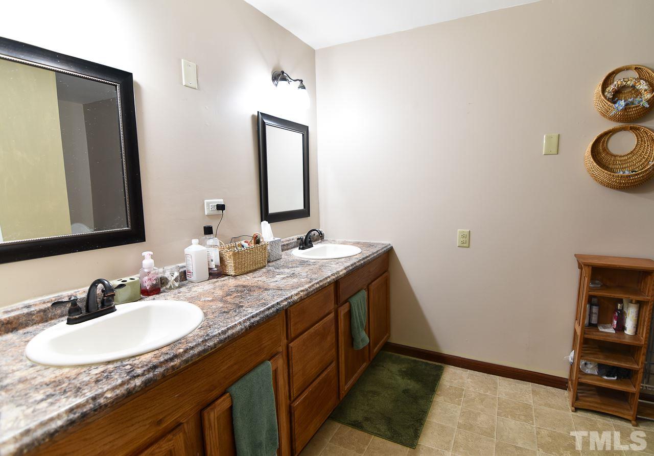 669 Neighbors Road Dunn, NC 28334 - Photo 14 of 22 Gallery Image 14