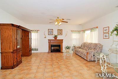 7805 West Scout Road Tucson, AZ 85743 - Photo 4 of 25 Gallery Image 4