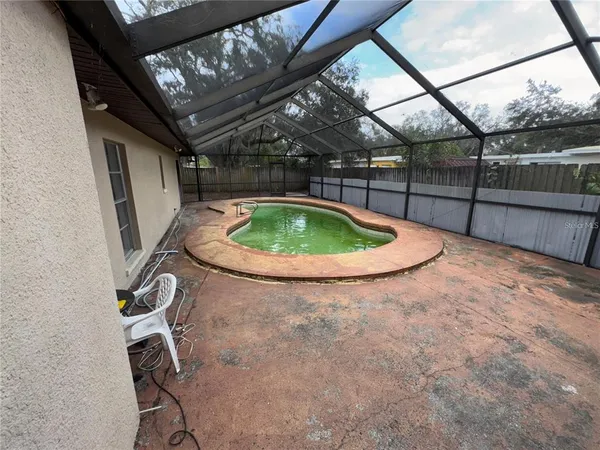 $2,400 | 3011 East Flora Street, Tampa, FL 33610