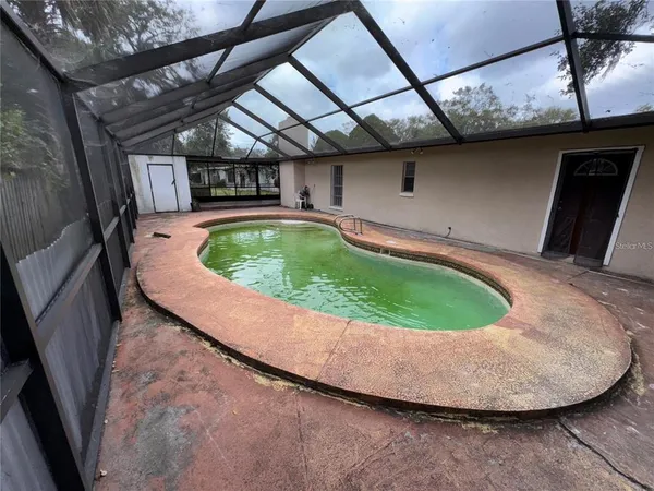 $2,400 | 3011 East Flora Street, Tampa, FL 33610