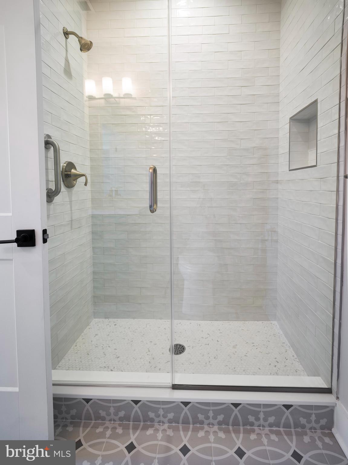 354 Paddock Circle Newtown Square, PA 19073 - Photo 6 of 36 a bathroom with a shower