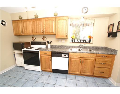 1111 Southvale Road Pittsburgh, PA 15237 - Photo 7 of 17 Kitchen.