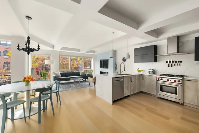 $2,895,000 | 277 1st Street, Unit 2B | Park Slope