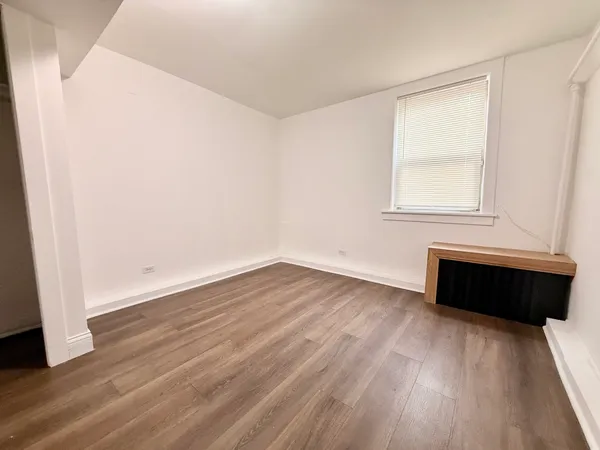 $1,800 | 414 South Boulevard, Unit 1R, Evanston, IL 60202