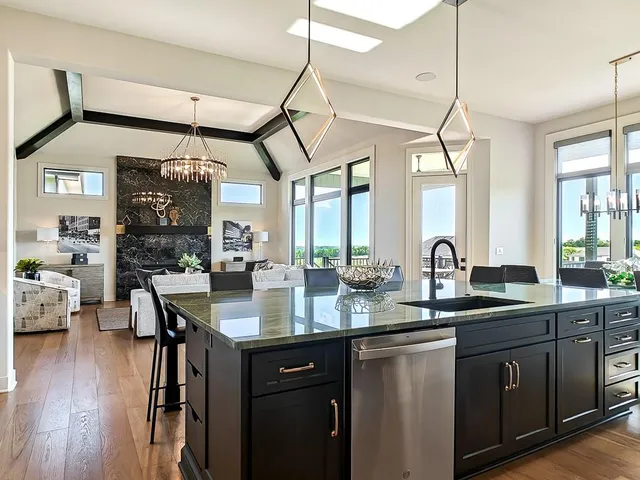 $1,470,000 | 5807 North Lucerne Avenue, Kansas City, MO 64151