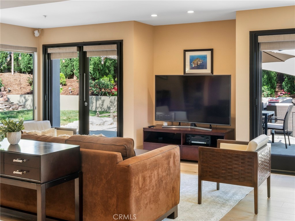 32502 Via Mentone Dana Point, CA 92629 - Photo 9 of 32