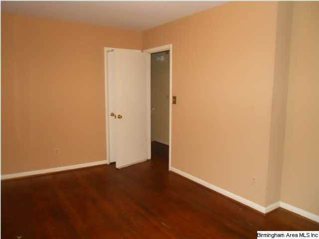 1040 Hagwood Road Birmingham, AL 35235 - Photo 10 of 16 Gallery Image 10