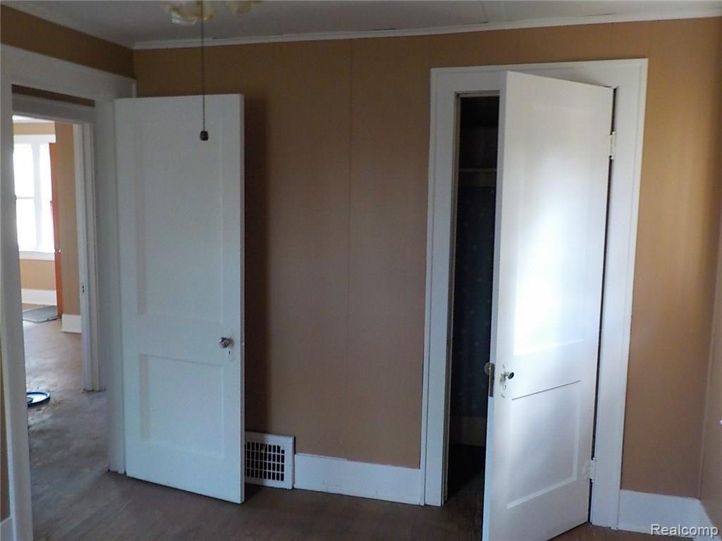 5291 Beecher Road Flint, MI 48532 - Photo 20 of 24 DSCN0098.JPG