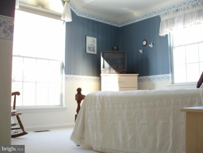 4270 Hardesty Road Huntingtown, MD 20639 - Photo 14 of 30 Bedroom