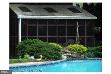 4270 Hardesty Road Huntingtown, MD 20639 - Photo 27 of 30 Exterior (Rear)