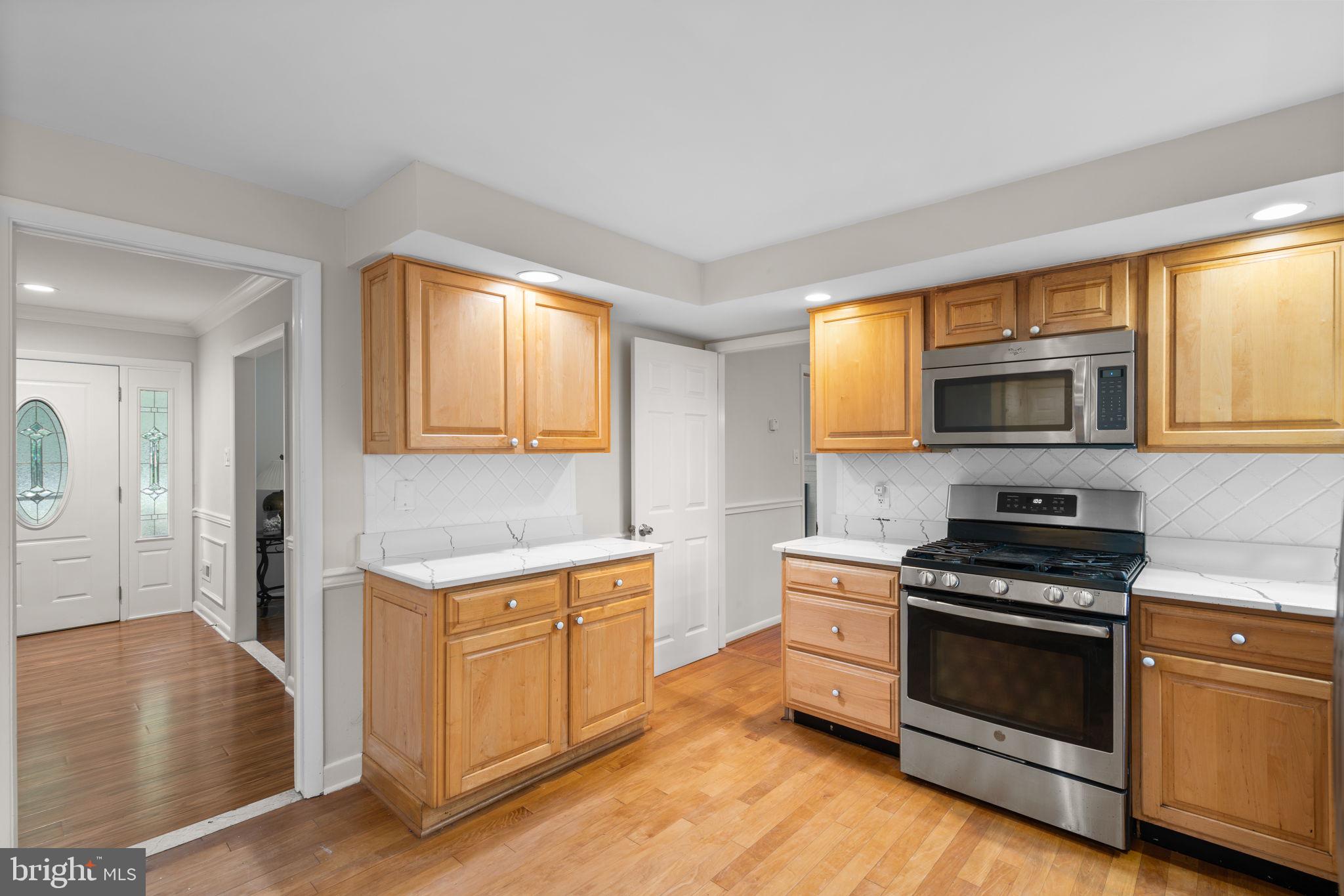 6607 Sandover Court Springfield, VA 22152 - Photo 11 of 48 Gallery Image 11
