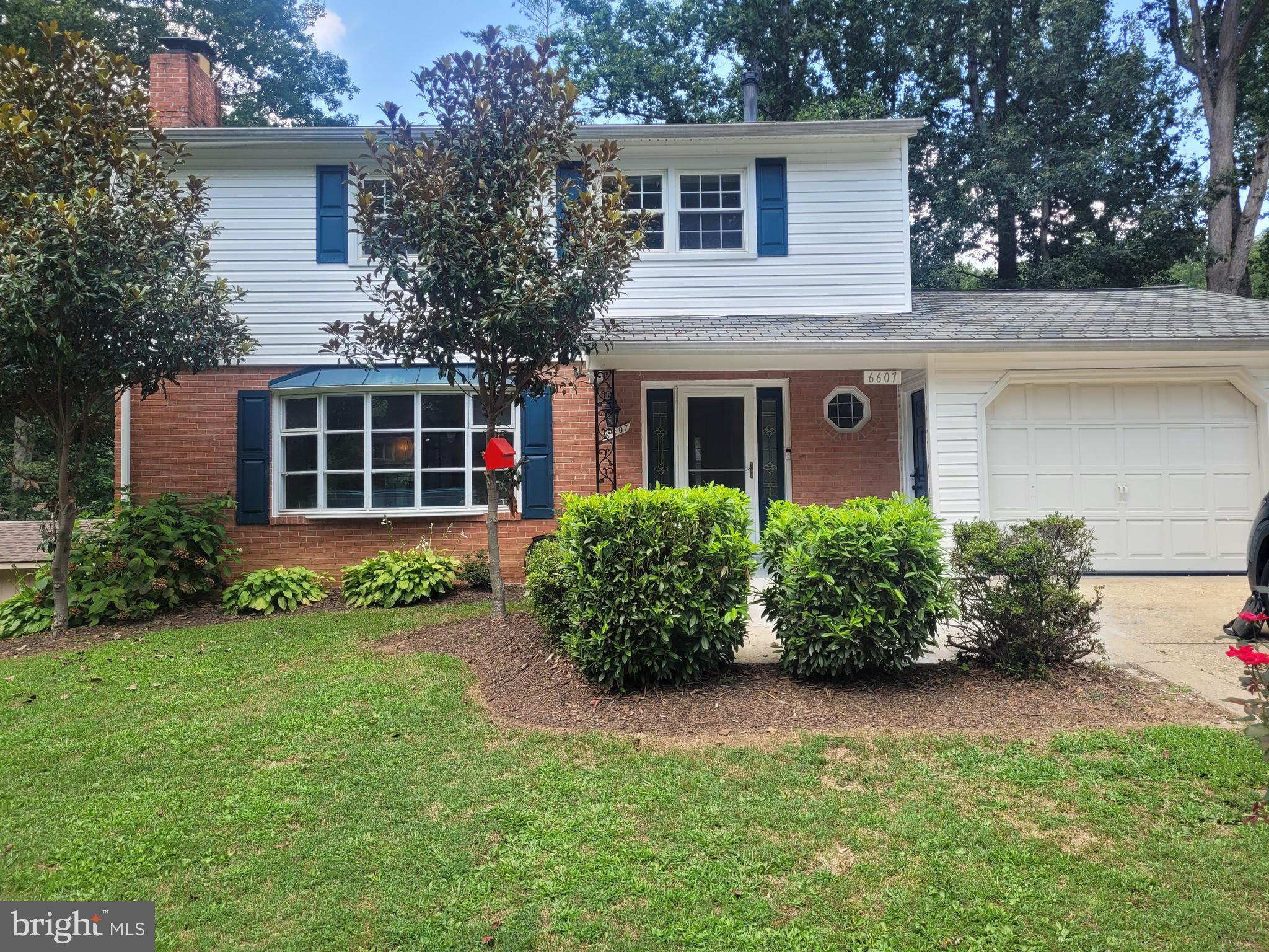 6607 Sandover Court Springfield, VA 22152 - Photo 2 of 48 Gallery Image 2