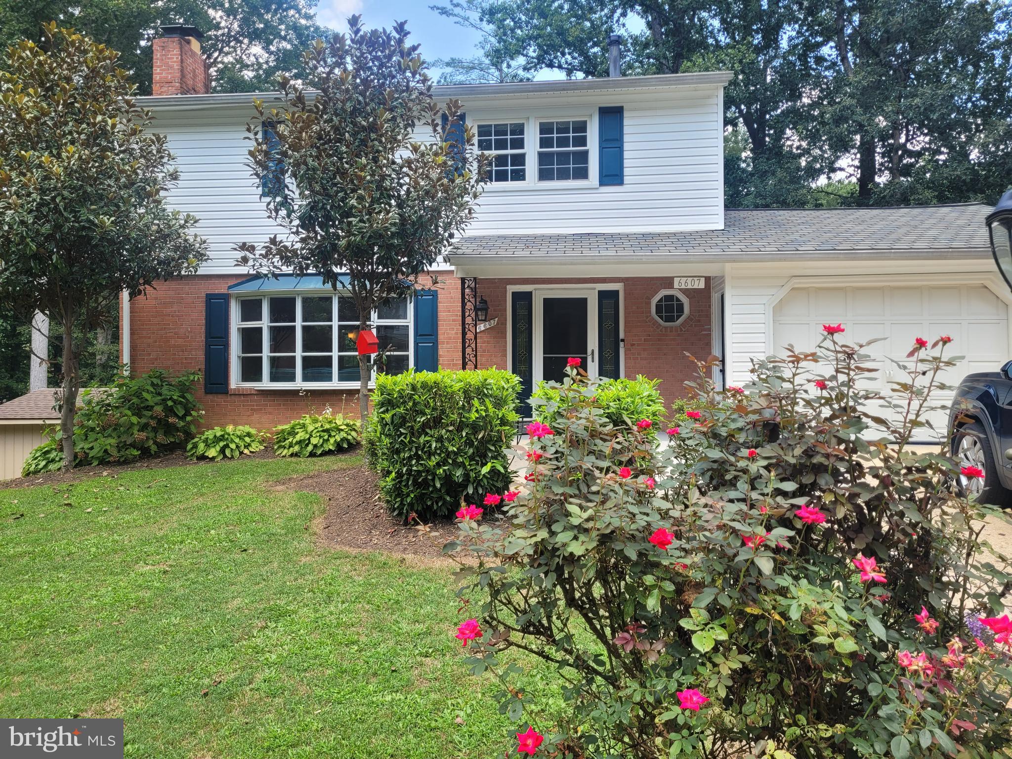 6607 Sandover Court Springfield, VA 22152 - Photo 4 of 48 Gallery Image 4