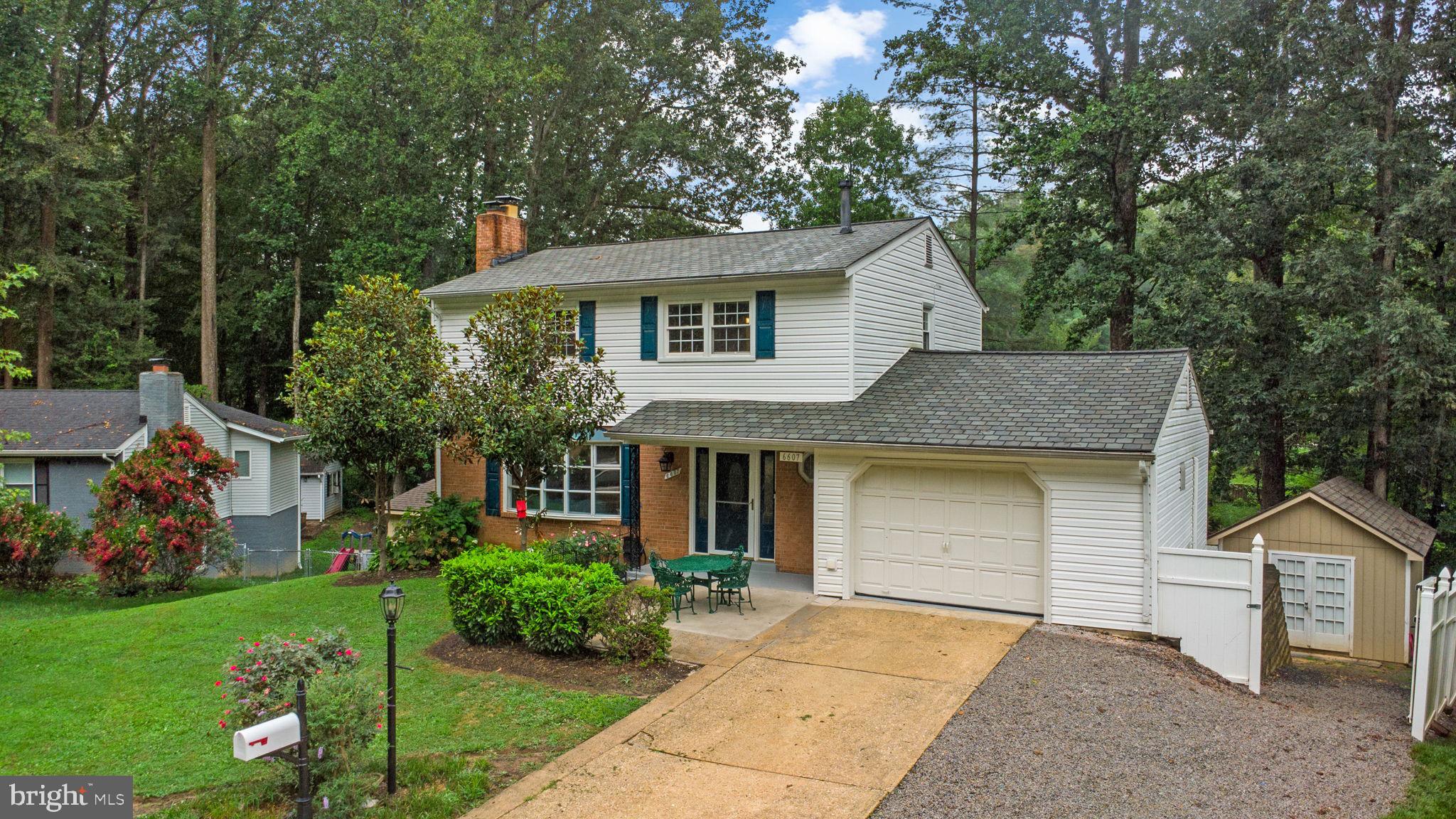 6607 Sandover Court Springfield, VA 22152 - Photo 5 of 48 Gallery Image 5