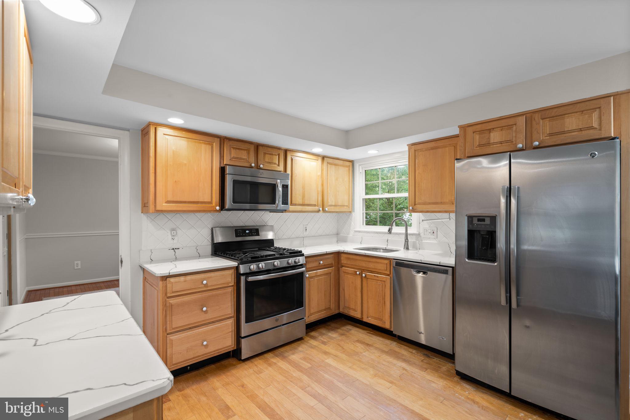 6607 Sandover Court Springfield, VA 22152 - Photo 9 of 48 Gallery Image 9