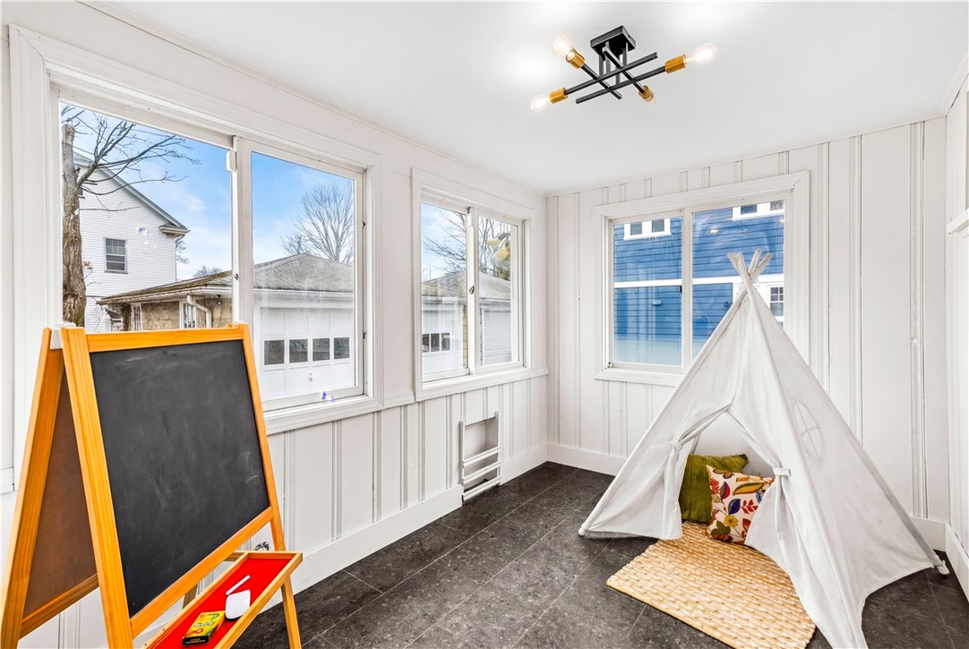 11 Nelson Street Providence, RI 02908 - Photo 12 of 42