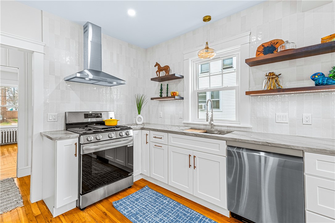 11 Nelson Street Providence, RI 02908 - Photo 7 of 42