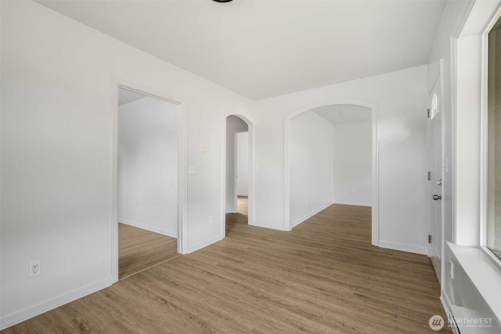5612 Delridge Way Southwest Seattle, WA 98106 - Photo 6 of 29