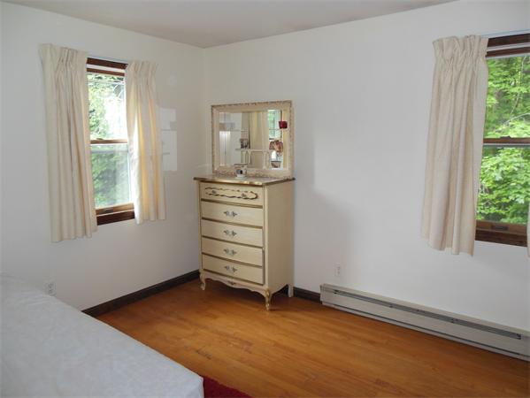 304 Edgewood Road West Springfield, MA 01089 - Photo 22 of 26 an empty room with windows