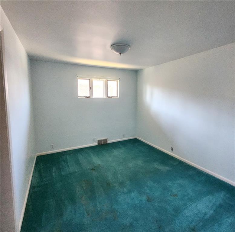 2417 Marbury Road Pittsburgh, PA 15221 - Photo 14 of 31 a view of an empty room with window