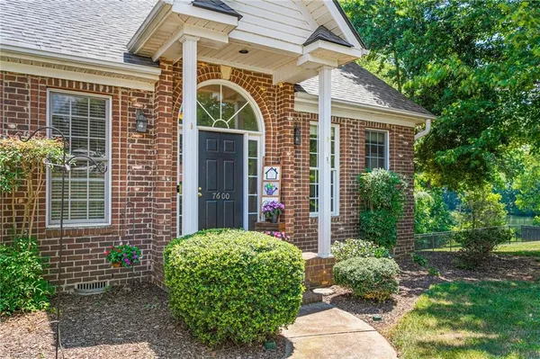 $549,900 | 7600 Pond Court, Kernersville, NC 27284