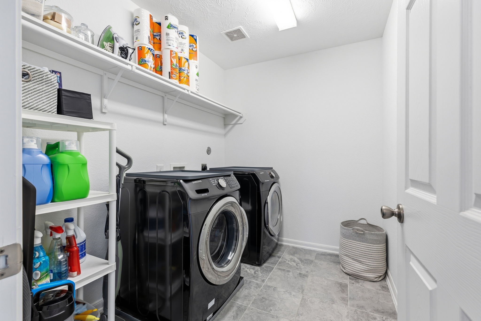 5127 Avondale Rise Street Katy, TX 77493 - Photo 47 of 47 a utility room with dryer and washer