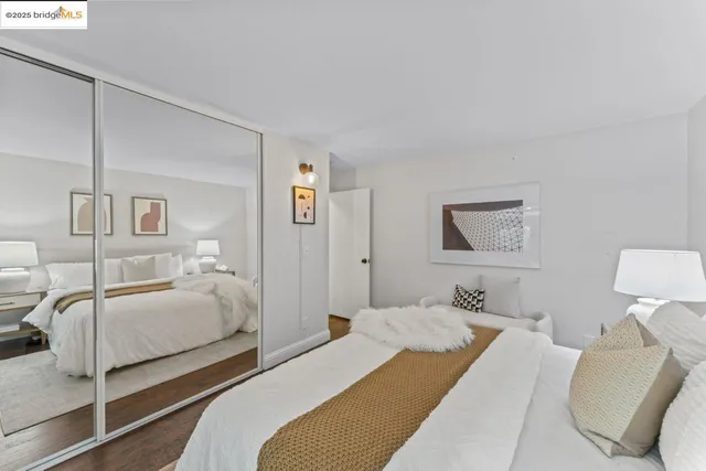 $545,000 | 50 Emery Bay Drive, Emeryville, CA 94608