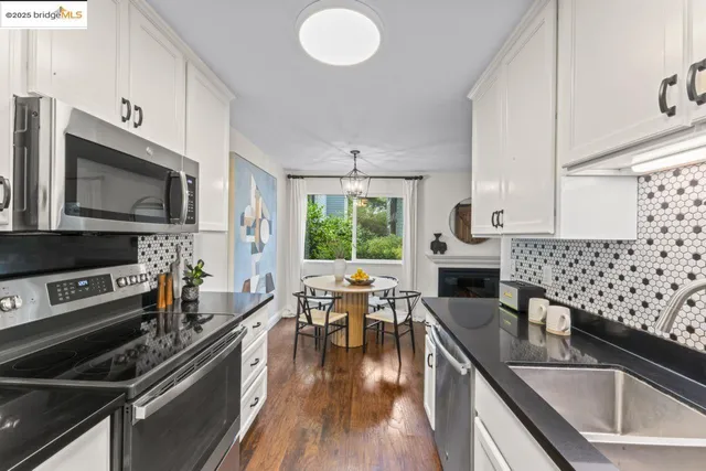 $545,000 | 50 Emery Bay Drive, Emeryville, CA 94608