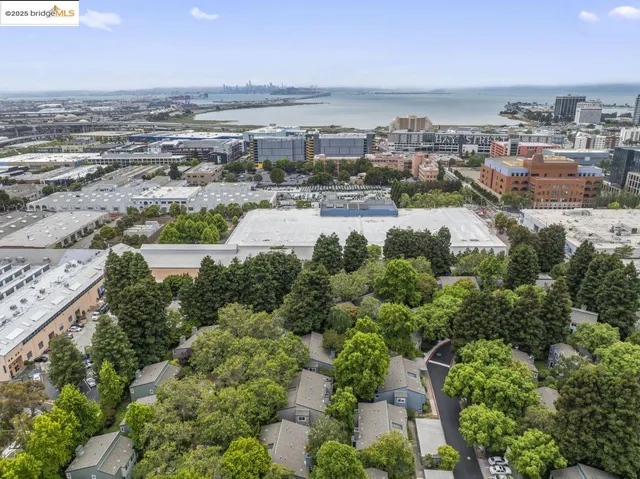 $545,000 | 50 Emery Bay Drive, Emeryville, CA 94608