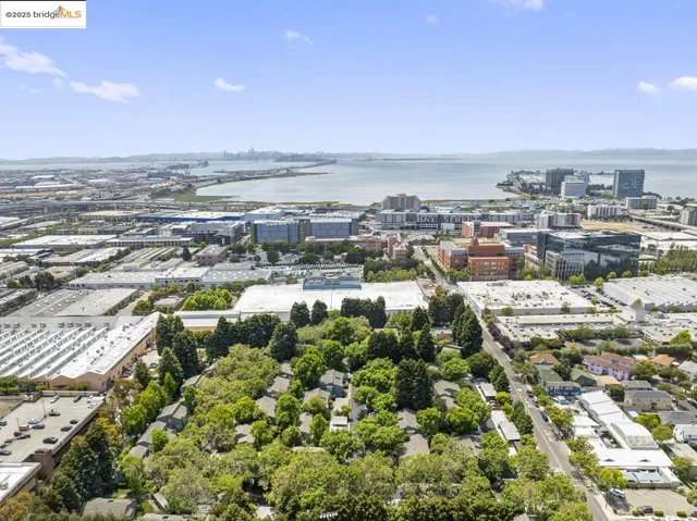 $545,000 | 50 Emery Bay Drive, Emeryville, CA 94608