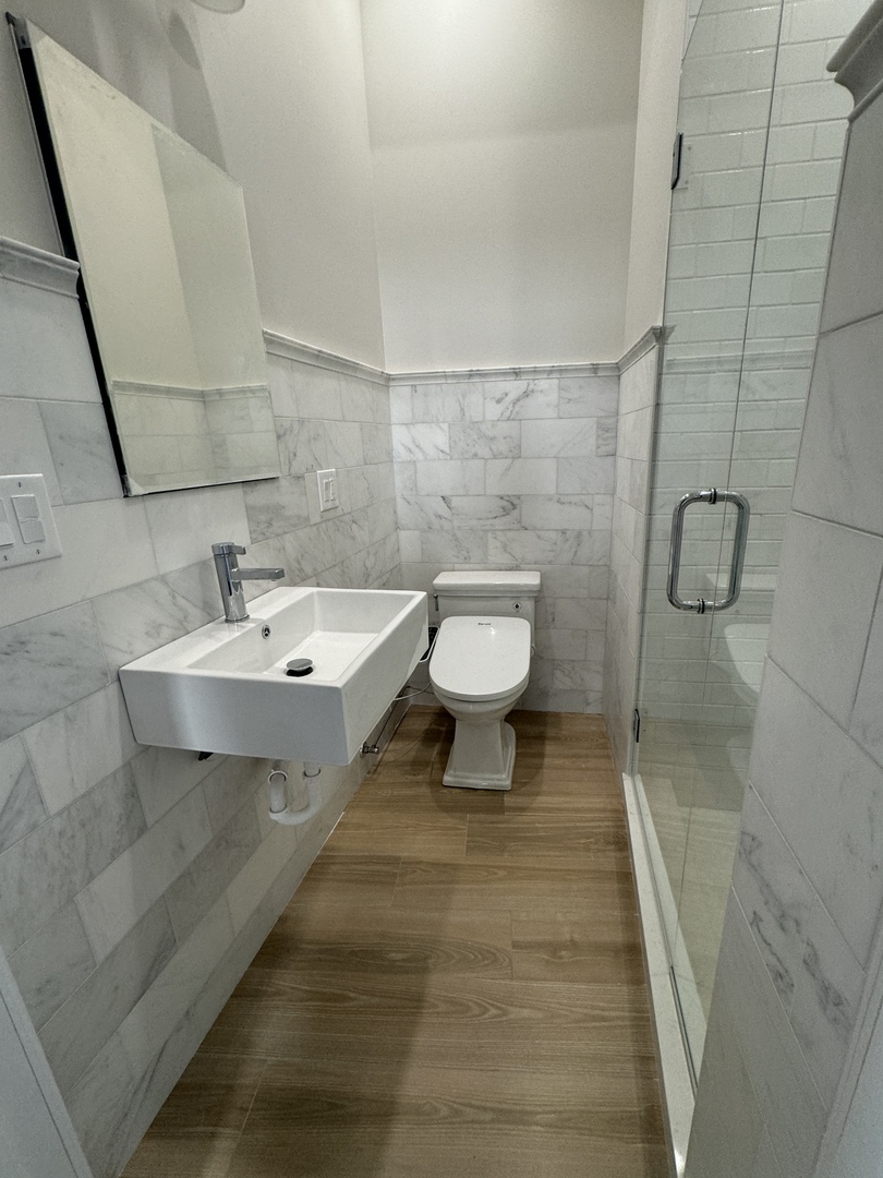 601 Green Bay Road, Unit 204 Wilmette, IL 60091 - Photo 7 of 14