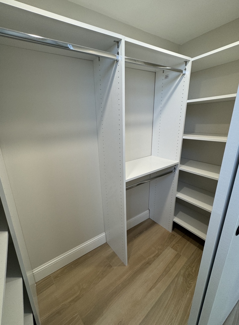 601 Green Bay Road, Unit 204 Wilmette, IL 60091 - Photo 10 of 14