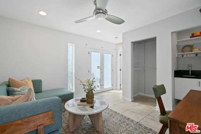 $1,849,000 | 922 Garfield Avenue, Venice, CA 90291