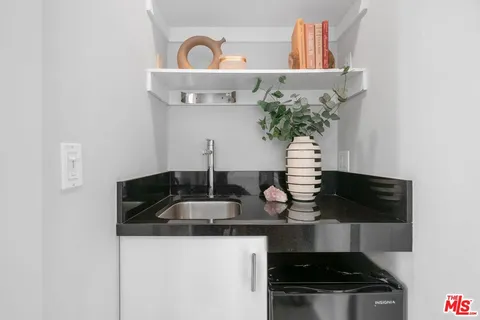 $1,849,000 | 922 Garfield Avenue, Venice, CA 90291