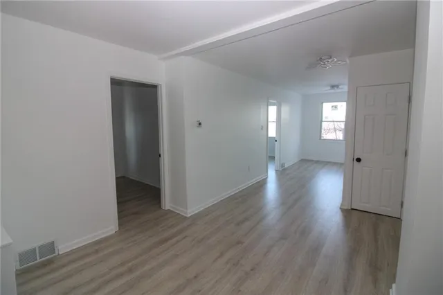 $180,000 | 1629 Glenbrook Avenue, Coraopolis, PA 15108